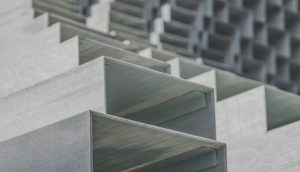 Distributor Besi Hollow Sidoarjo: Pilihan No.1 untuk Kontraktor Andal