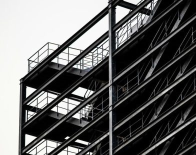 Besi CNP Premium di Sidoarjo: Kuat, Presisi, Langsung ke Proyek Anda!